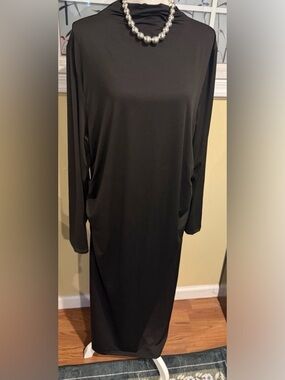 Cider Black Mock Neck Long Sleeve Midi Dress